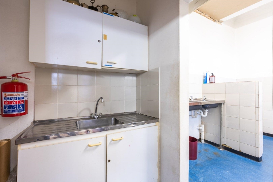 To Let commercial Property for Rent in De Waterkant Western Cape